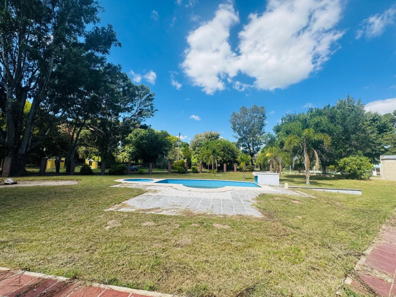 ARROYO LEYES - LOS CITRICOS 3009 - GRAN TERRENO FORESTADO Y CON PISCINA 