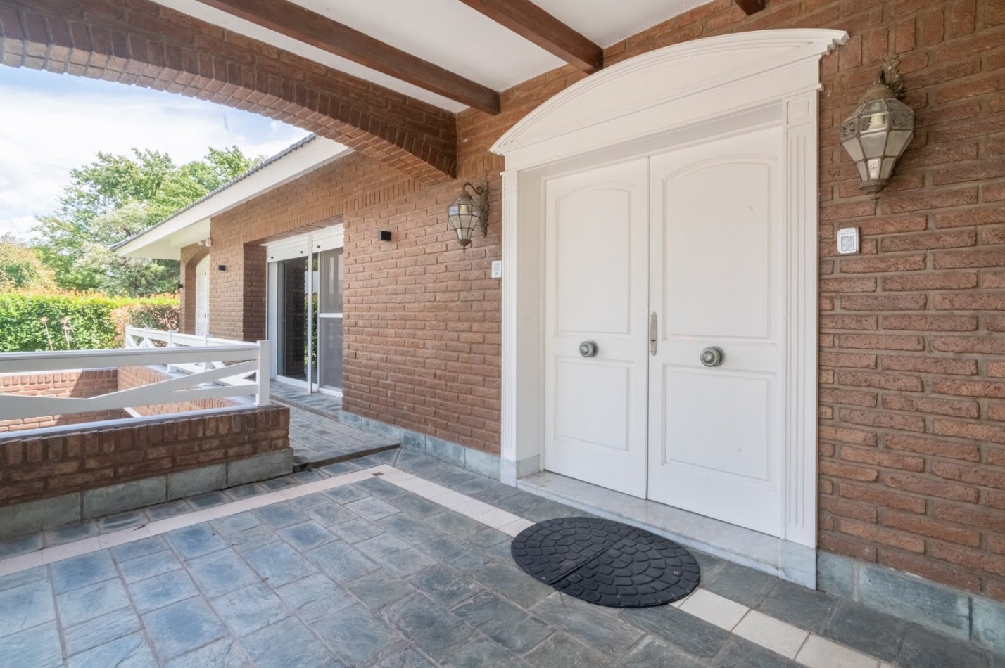 CASA DE CATEGORIA EN CLUB DE CAMPO EL PASO - Santo Tome - Santa Fe