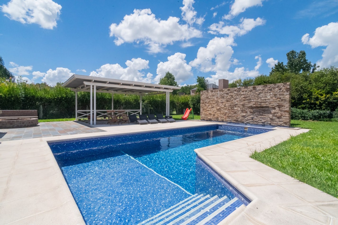 CASA DE CATEGORIA EN CLUB DE CAMPO EL PASO - Santo Tome - Santa Fe