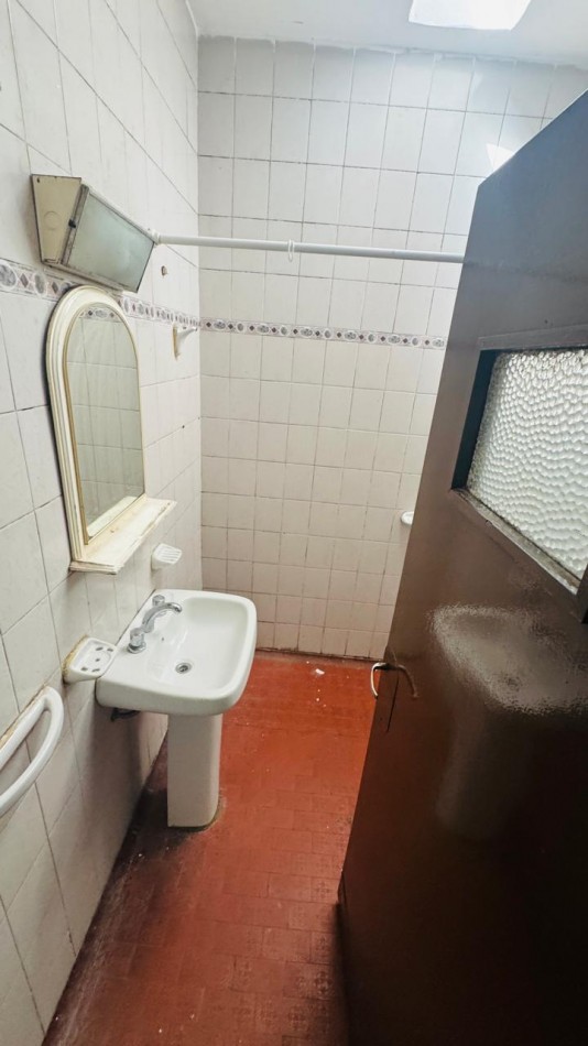 CASA EN VENTA 3 DORMITORIOS CON COCHERA 