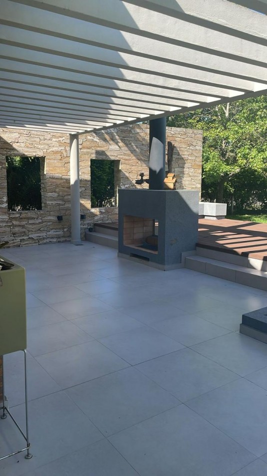 CASA EN ALQUILER EN COMLPLEJO EL PASO