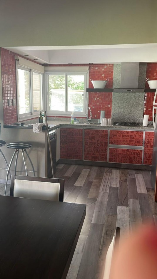 CASA EN ALQUILER EN COMLPLEJO EL PASO