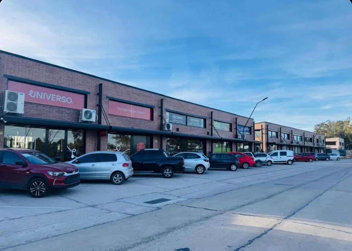 LOCAL COMERCIAL EL LAS ACACIAS - ZONA COUNTRIES - CON RENTA 
