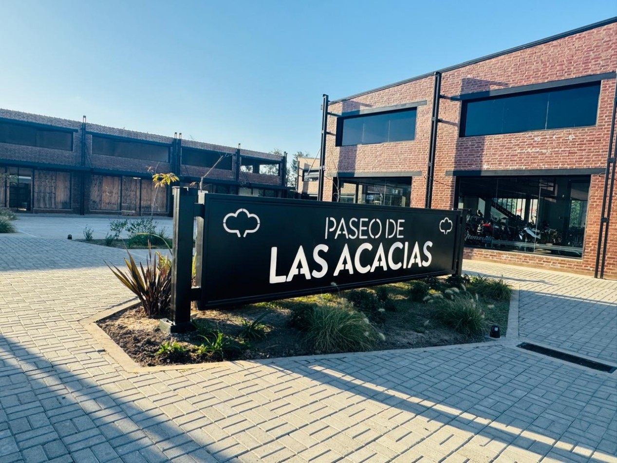 LOCAL COMERCIAL EL LAS ACACIAS - ZONA COUNTRIES - CON RENTA 