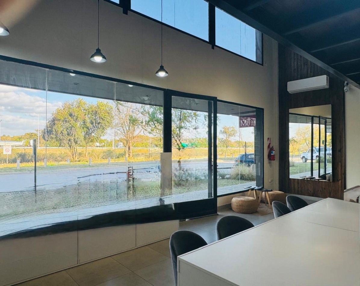 LOCAL COMERCIAL EL LAS ACACIAS - ZONA COUNTRIES - CON RENTA 
